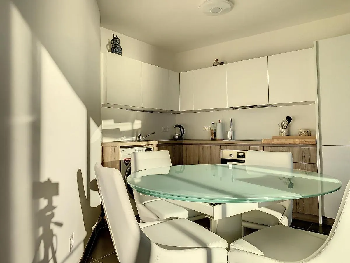 2Br Apartment With Parking Near Monaco Beausoleil 0*,